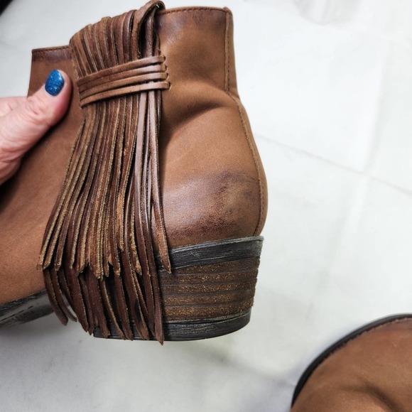 Circle G Size US 7.5 M Womens Leather Round Toe Side Fringe Shortie Boots Tan - Picture 11 of 13